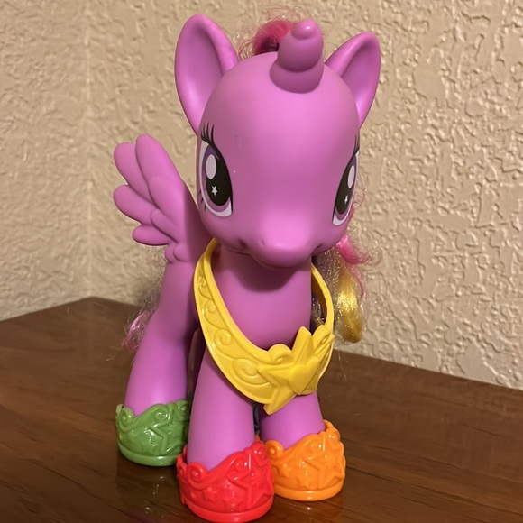 Twilight Sparkle Pony 8.5 inch - Picture 6 of 9
